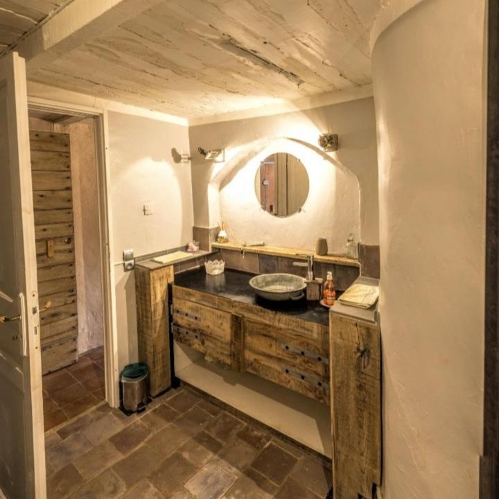 La Medievale du Luberon Roussillon en Isere Esterno foto